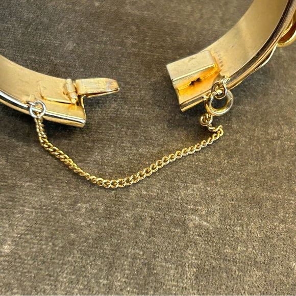 gold-toned cuff bracelet large central marquise-cut multi-colored stone - Picture 6 of 14